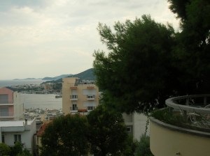 Det mulnar på och blåser hårt